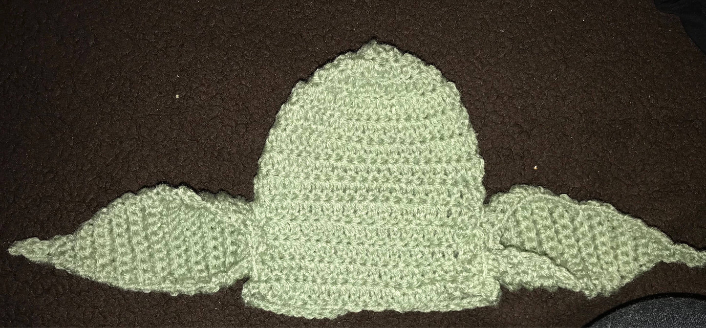 Yoda inspired beanie (crochet)